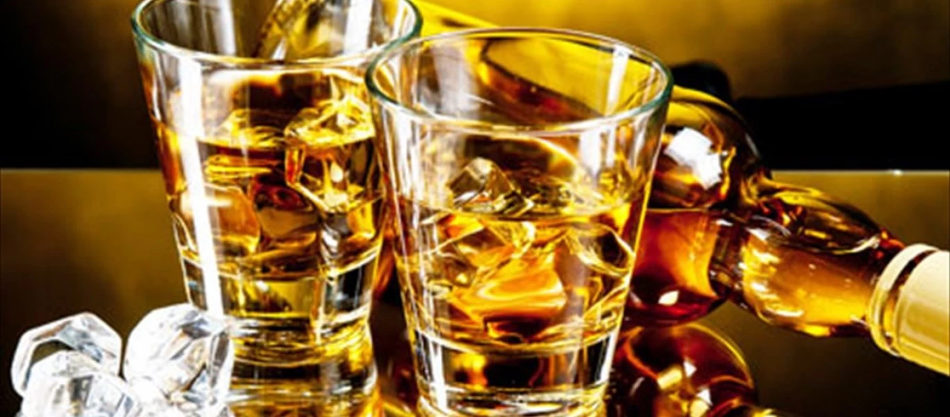 Δείτε για ποιο λόγο το ουίσκι «εξαφανίζεται» όσο μένει στο βαρέλι